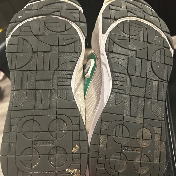 Nike White Mesh Sneakers with Green Accents - Image 7