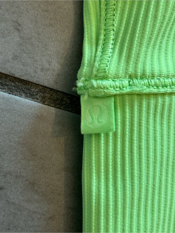 Lululemon Power Pivot Tank | Green - Image 4