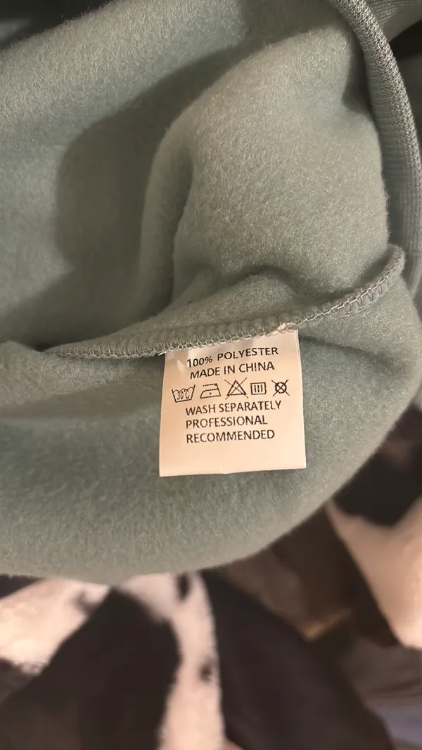 Amazon Women’s Para Crewneck - Image 5