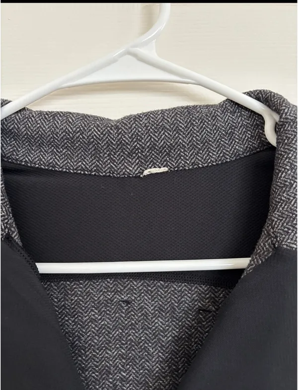 Lululemon Base Runner 1/2 Zip Pullover Jacket (6) - Image 9