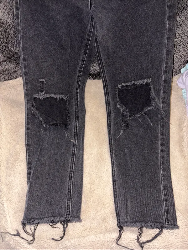 PacSun Women's Ultra High Rise Slim Distressed Jeans, Size 27 - Image 3