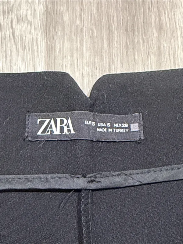Zara Black Cropped High-Waist Slim Pants - Image 8