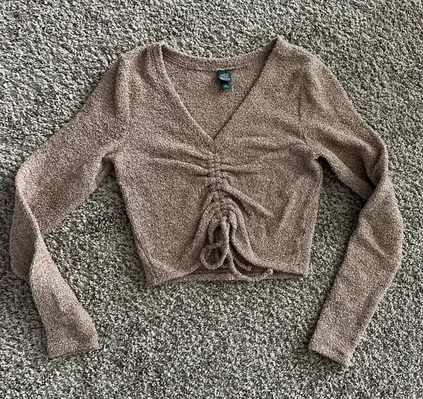 Sweater - Image 3