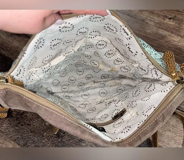 Myra Bags Crossbody Bag - Image 5