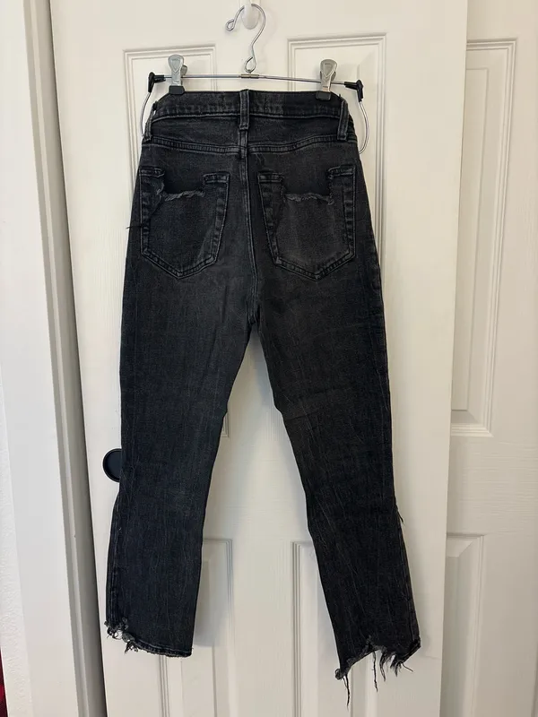Abercrombie Ultra High-Rise Straight Ankle Jeans - Image 6