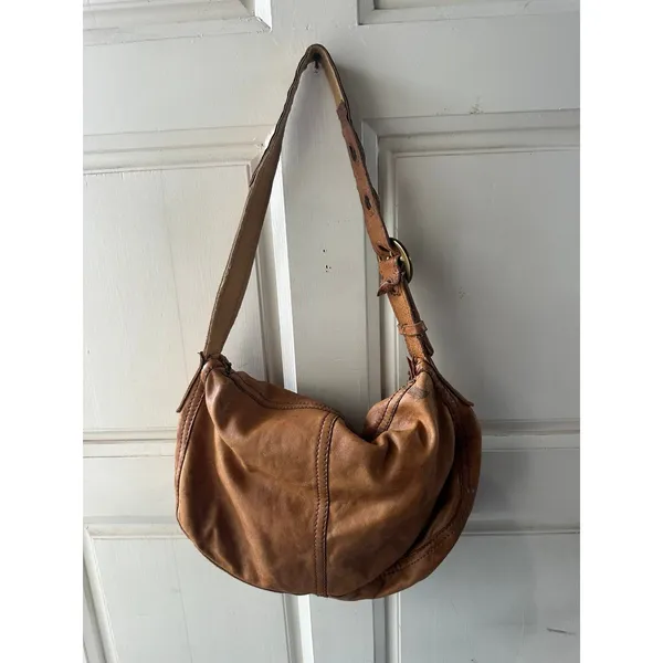 Lucky Brand Stash Ramblin Rose Weathered Leather Fold Over Hobo Shoulder Bag - Image 2