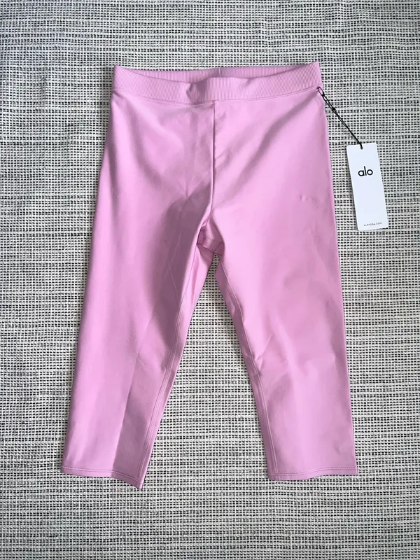 Alo Alosoft High-Waist Iconic 90's Capri - Medium - Image 3