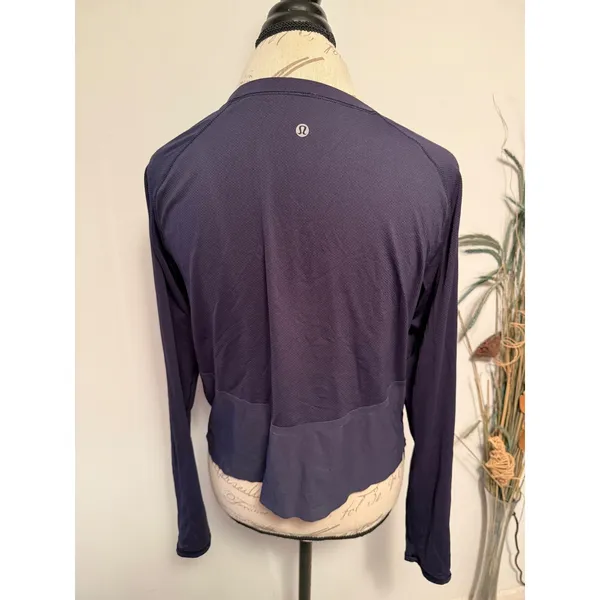 Lululemon‎ final lap long sleeve Top Navy Blue Athletic Athleisure Shirt Women - Image 2