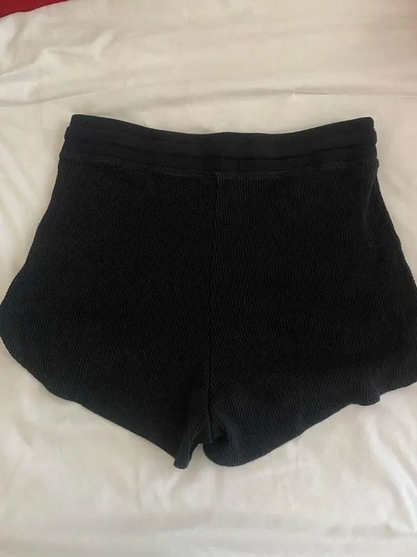 Aritzia TNA Waffle Shorts - Image 3