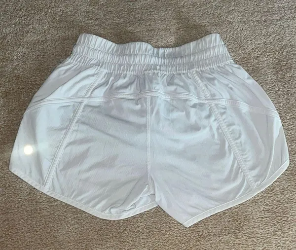 Lululemon Hotty Hot Shorts 4” - Image 2