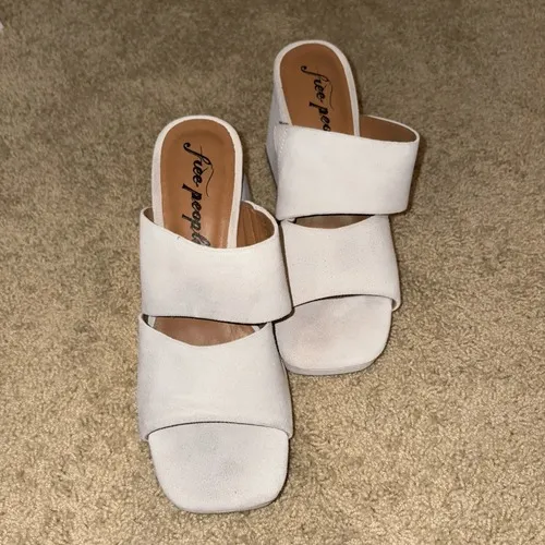 Free People Love‎ is Everywhere suede leather ivory block heel sandals 37.5 cre - Image 2