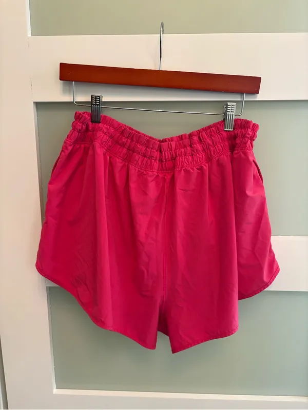 Offline by Aerie Hot pink shorts with built in liner Size XL - Image 3