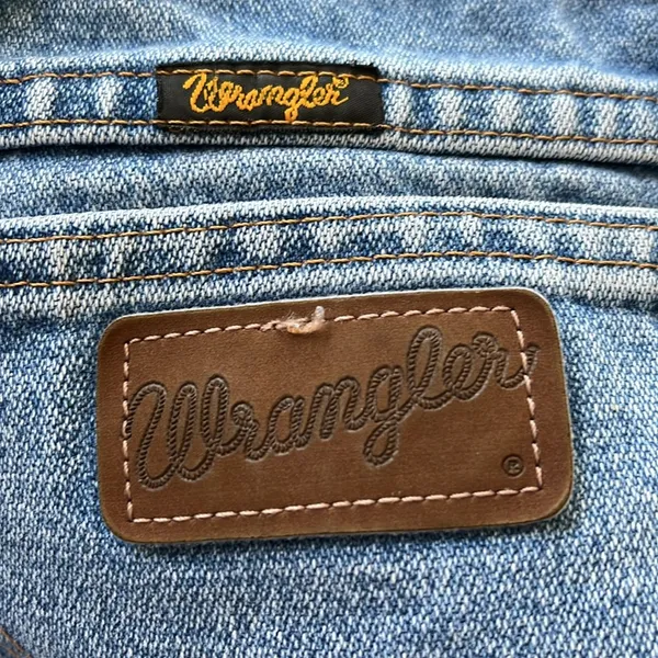 Wrangler Slim Fit Cutoff Denim Shorts - Image 7
