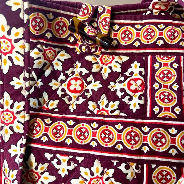 Vera Bradley Retired Medallion Burgundy Scroll Purse - Image 3