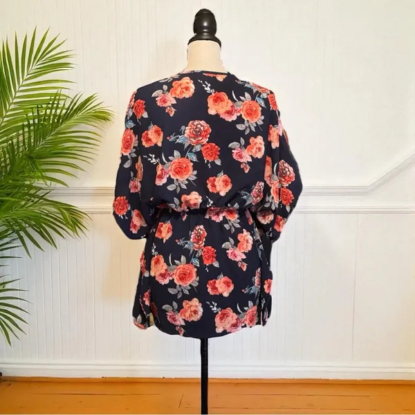 🌺 MILEY + MOLLY Navy Floral Kimono Tie-Front Cardigan – Medium - Image 3