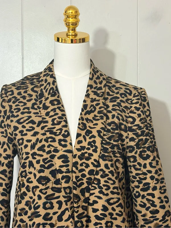 ASTR The Label Leopard Print Boyfriend Blazer Animal Print Size M - Image 3