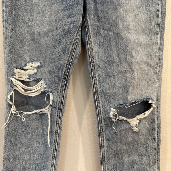 Hidden Jeans with Fray Bottom Ripped Jeans - Image 3