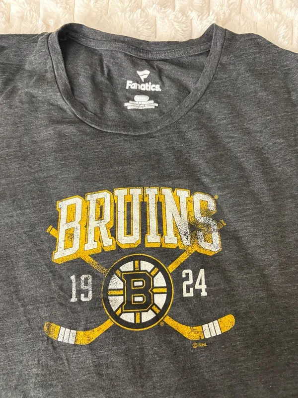 Boston Bruins Fanatics Women's Gray 3/4 Sleeve Striped T-Shirt Medium - Image 2