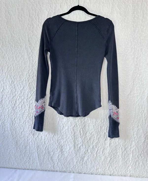 Free People Shirt Soft Thermal Top Waffle Size Medium Boho Western Cowgirl core - Image 2