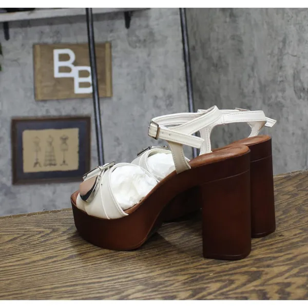 NWT Madden Girl Vivv Block Heeled Sandal Heels VIVV01J1 Bone Paris Brown 8.5M - Image 3