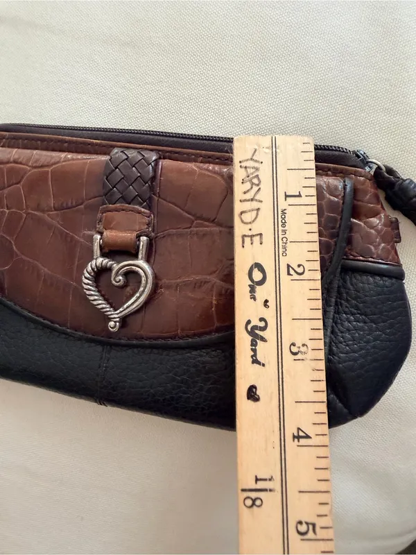 Vtg y2k Brighton Brown and Black Leather croc embossed Wristlet Clutch - Image 9