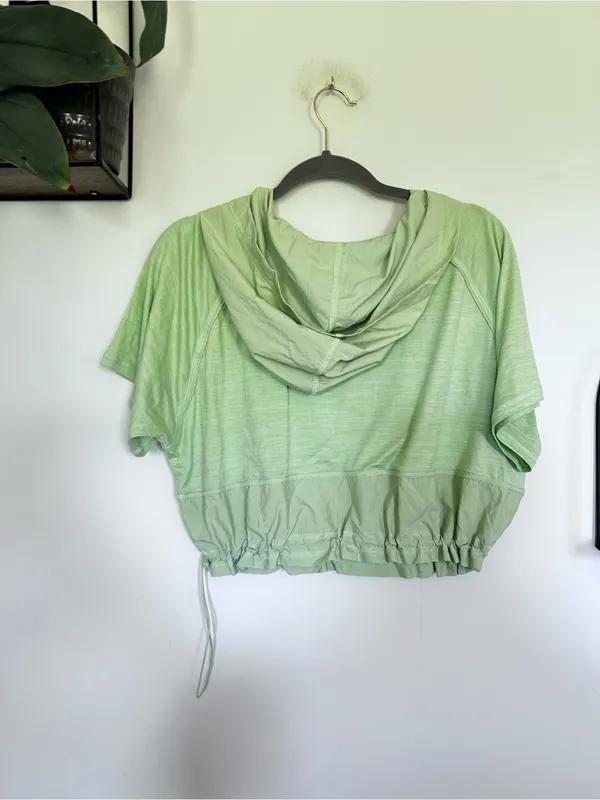 Free People Movement On The Move Short Sleeve Cropped Hoodie Size Small - Image 2
