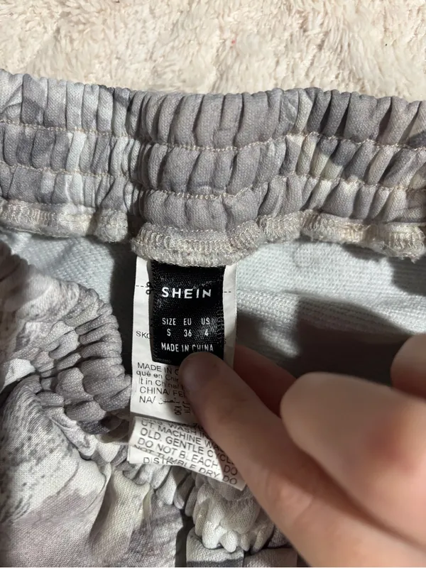 Shein camo sweatpants small - Image 5