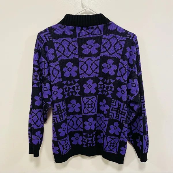 Vintage sweater! classic essentials purple floral flower knit sweater size med - Image 4