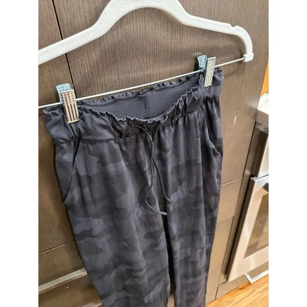 Lululemon Stretch High-Rise pants‎ black camo women's 2 - Image 2