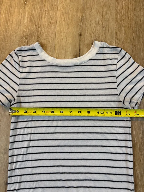 Black and White Striped Short Sleeve Top - Image 3