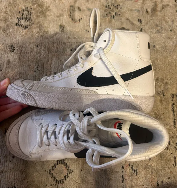 Nike Blazers - Image 2