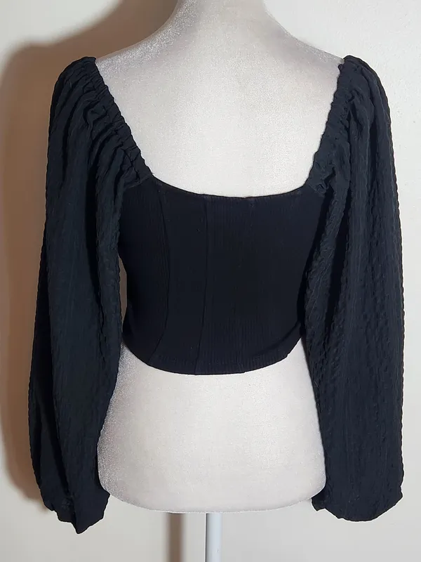 Urban Outfitters Black Ribbed Knit Square Neck Full Sleeve Crop Top Size Small - Image 3