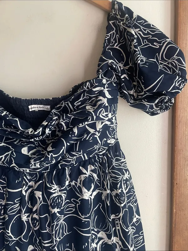 Abercrombie & Fitch Emerson Off-The-Shoulder Skort Navy Pattern - Image 6