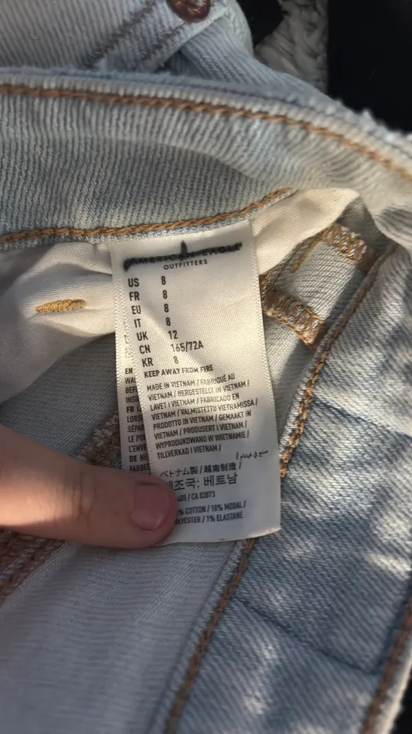 American Eagle Shorts - Image 3