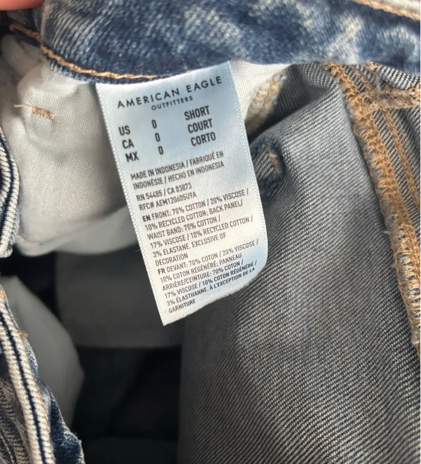 American Eagle Jeans Mom Short - Image 3
