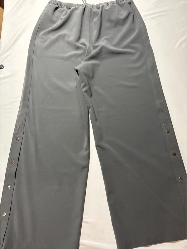 Athleta Gray Wide-Leg Snap Button Pants Large - Comfy & Chic - Image 7