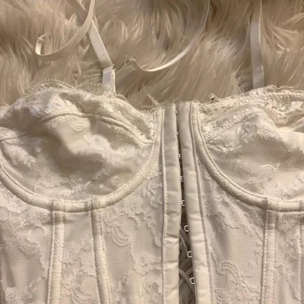 White Corset - Image 2