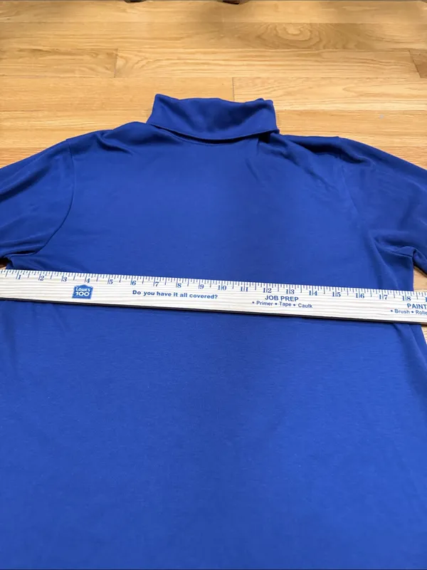 L.L.Bean blue turtleneck size medium. - Image 4