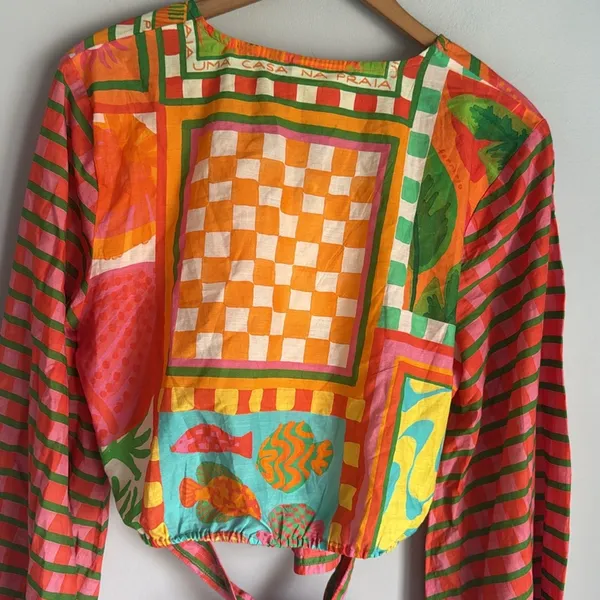 NEW Farm Rio x Anthropologie Bell-Sleeve Wrap Top Large - Image 8