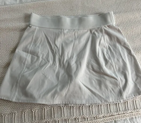 Aritzia Skirt - Image 2