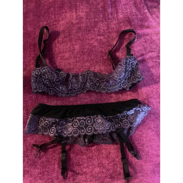 Vintage ESCANTE 2 pc lingerie set balconette bra garter belt purple lace small s - Image 7