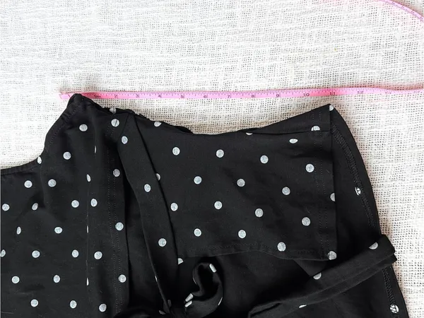 Polka Dot Ruched Boat Neck Tie Back Tank Top 🐚 Size Large - Image 5