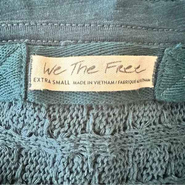Free People Cotton Sweater – Size XS – High-Low Hem – Oversized Fit - Image 14