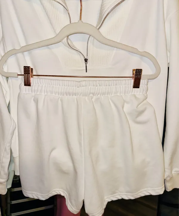 White Lounge Set - Image 7