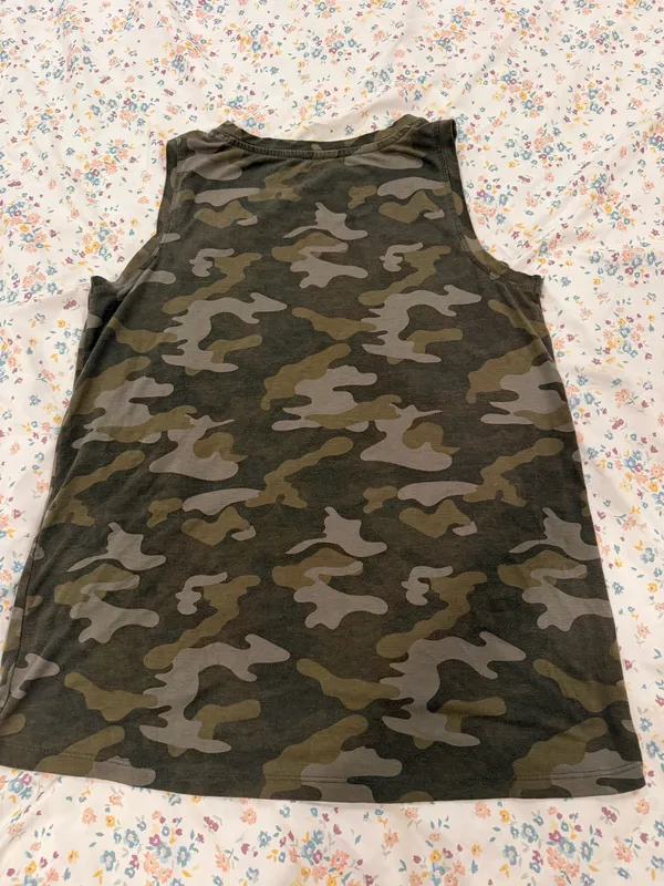 Athletic Works Women’s Olive Green Camo Set - Image 2