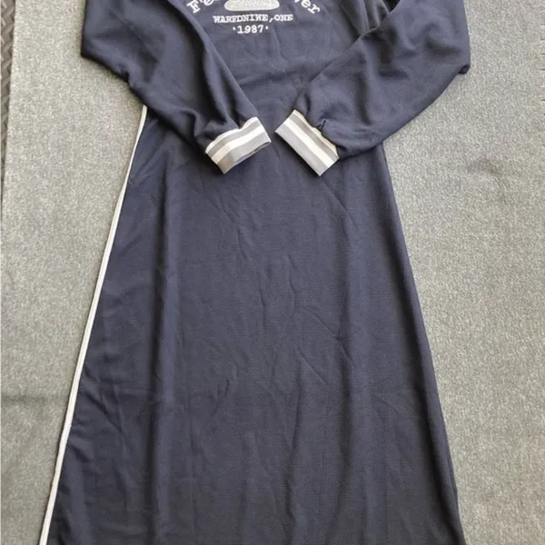 Set of 2 Y2K Streetwear Vibes: Trendy‎ Two-Piece Set with Short Outer Jackets - Image 3