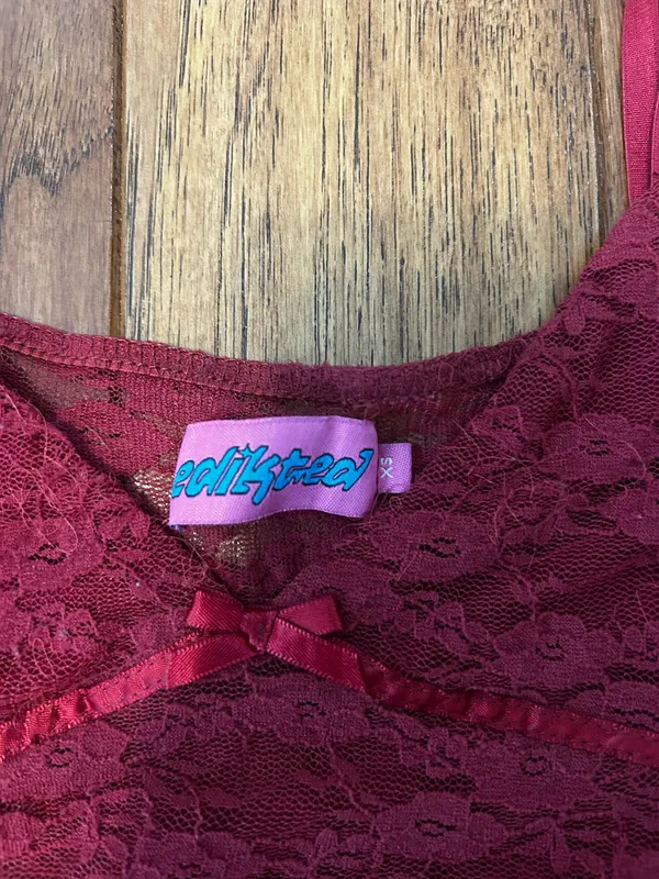 red lace top - Image 2