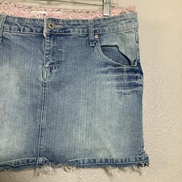 Deb Jeans Vintage Y2K Denim‎ Pink Lace Trim Coquette Feminine Mini Skirt Sz 16 - Image 3