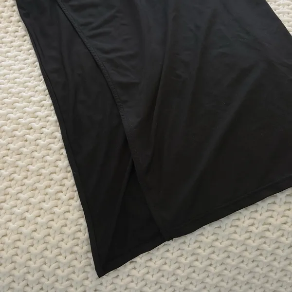 Beginning Boutique Elegant Black Maxi Dress with cut out and slit - Image 5