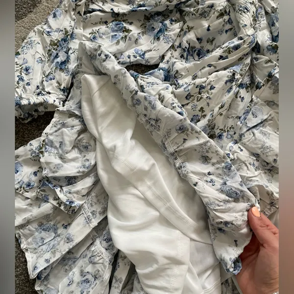 Altard state blue and white floral mini dress 💙🤍 women’s XXS long sleeve - Image 7